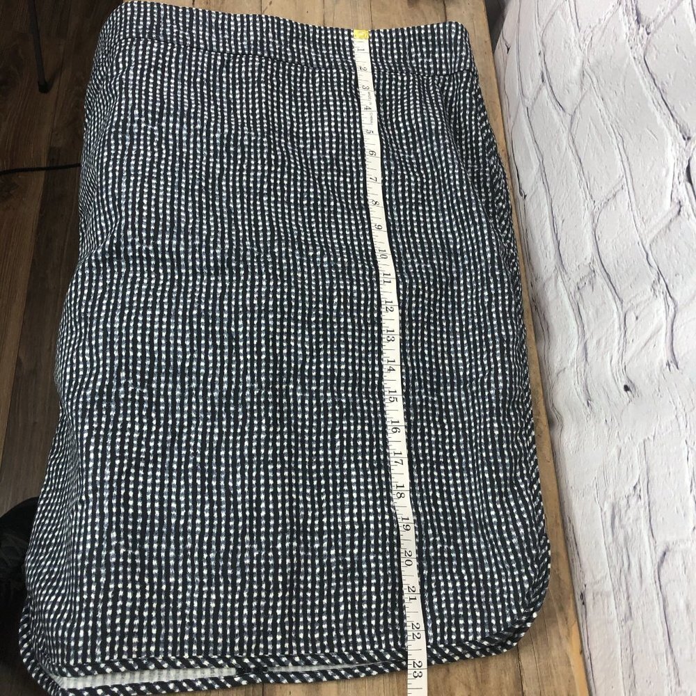 LOFT black/white/blue check skirt - Picture 9 of 9